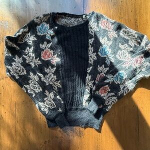 Vintage Floral Patterned Black Sweater